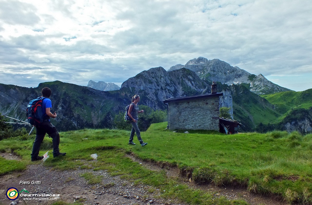 16 Dal Roccolo del Tino vista in Corna Piana- Arera.JPG